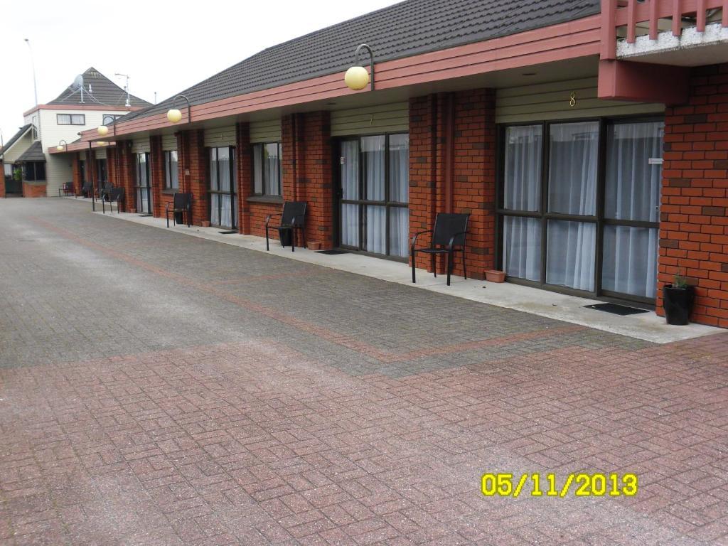 Chloe'S Motor Inn Hamilton Exteriör bild